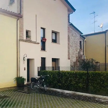 Monolocali Oro E Argento