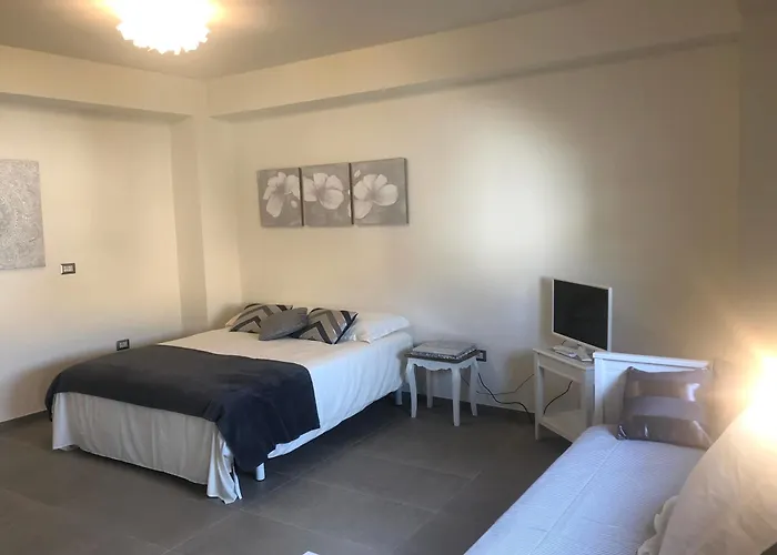 Monolocali Oro E Argento Apartamento